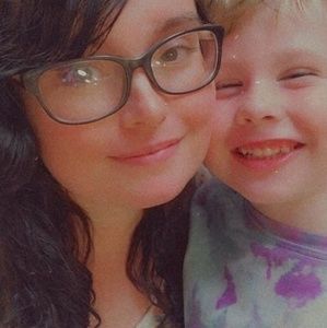 Meet your Posher, Kendra